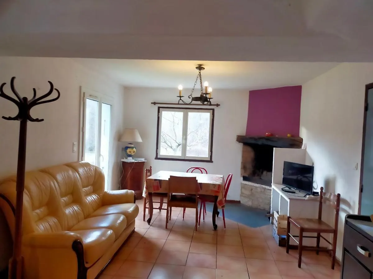 Gîte au pays des lavandes Aurel  0*, Aurel (Vaucluse) France
